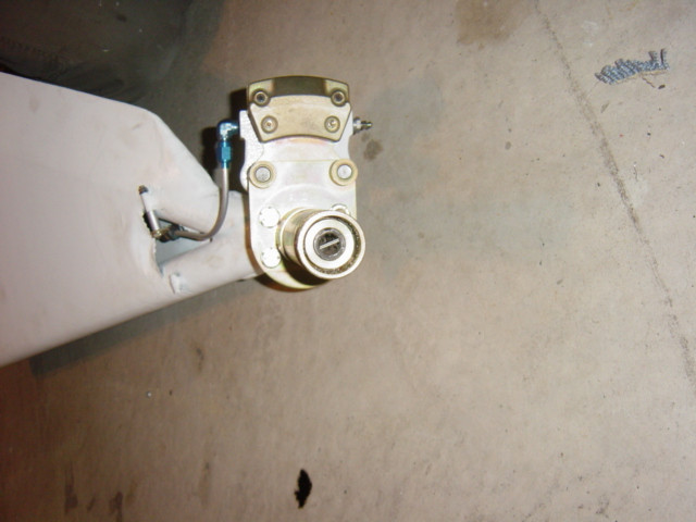 Click image for larger version

Name:	brake adapter3.jpg
Views:	75
Size:	62.9 KB
ID:	180817