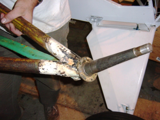 Click image for larger version

Name:	old axel.jpg
Views:	70
Size:	85.2 KB
ID:	180819