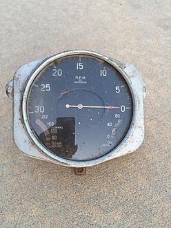 Click image for larger version

Name:	Stewart Warner big tach front.jpg
Views:	156
Size:	226.4 KB
ID:	192814
