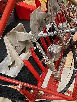 Click image for larger version

Name:	brake cyl.jpg
Views:	0
Size:	138.8 KB
ID:	196925