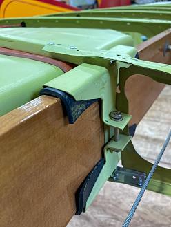 Click image for larger version

Name:	wing tank hold down 2.jpg
Views:	35
Size:	123.0 KB
ID:	196970